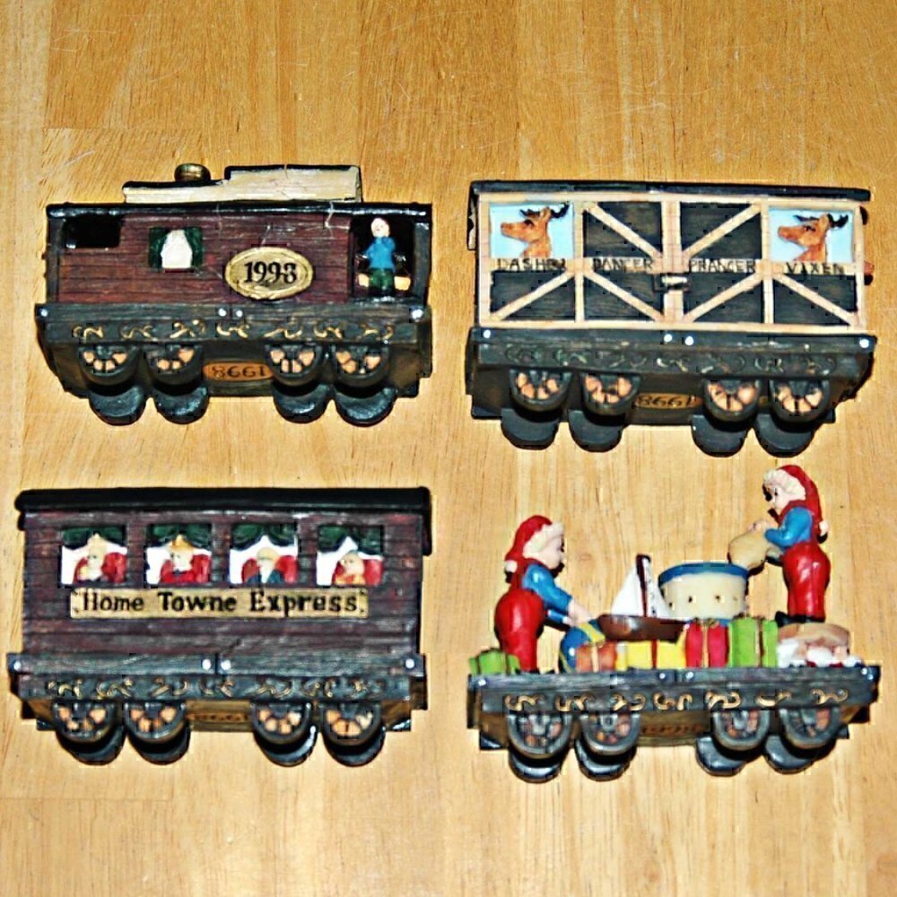 HomeTown 1998  Express Train 4 Piece Set